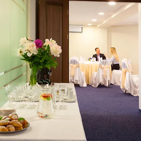 Ξενοδοχείο Airinn Airport Renovated 2025 3*