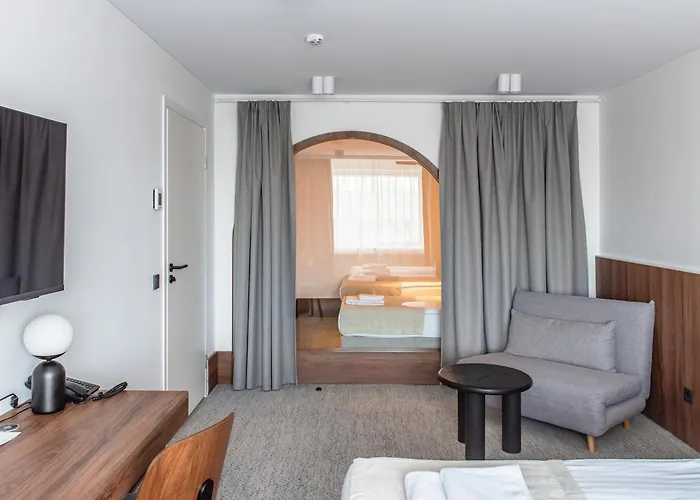 Airinn Airport Renovated 2025 Hotell