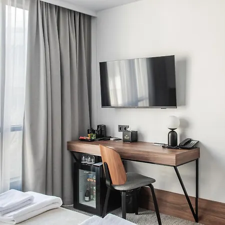 Hotel Airinn Airport Renovated 2025 3*